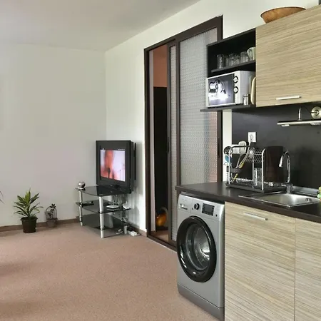 Двустаен Апартамент -Уютен И Удобен Apartment